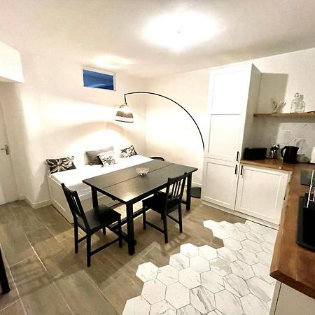 Appartamento Joli T4 rénové climatisé entre St Charles/le Vieux-port Marsiglia Esterno foto